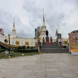 The Wat Yannawa boat with a statue of King Rama III.