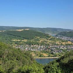 Ostersoay. Kamp-Bornhofen. Boppard Filsen