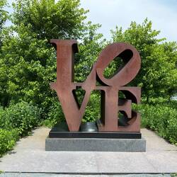 Love (Robert Indiana)