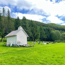 Friedhof am Bergesfuss