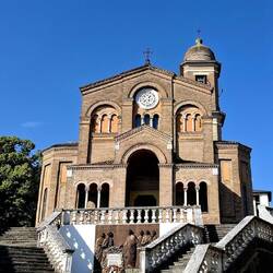 Prachtig kerkje in Costamezzano