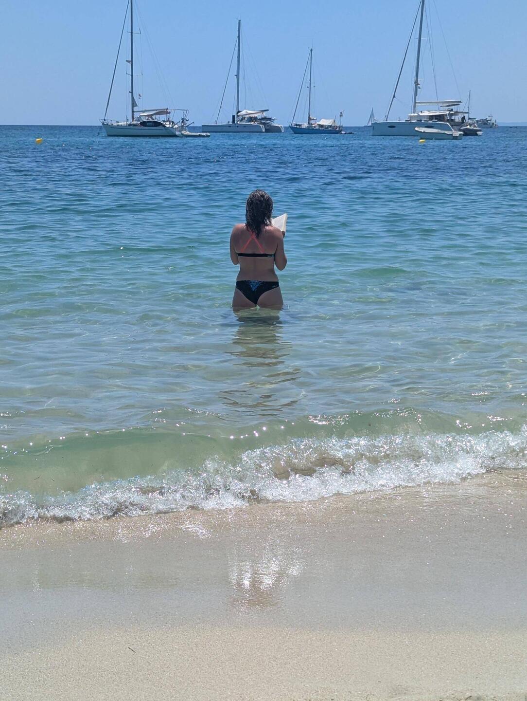 Reading in the water was refreshing and very nice!