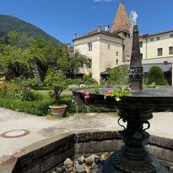 Im Garten der Hofburg in Brixen