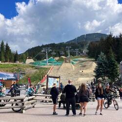 Whistler Village - voll von Mountainbikern und jetzt weiß ich, wieso!