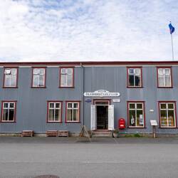 Die älteste Bücherei Islands in Flateyri