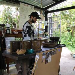 Hell-, Mittel- & Dunkelröstung: von mild & hellbraun bis kräftig, fast schwarz & ölig.