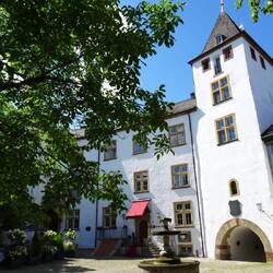 Schloss Berg in Nennig