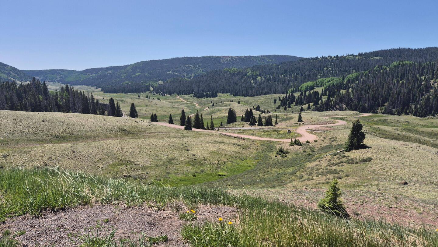 Die ersten Kilometer in Colorado hatten viele Kurven