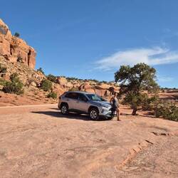 Sicher ans Ziel brachte uns diese Maschine...und das Auto!