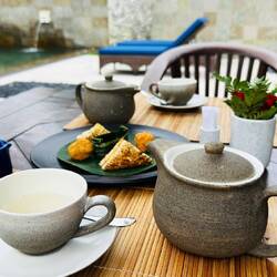 Afternoon-Tea in unserem Garten