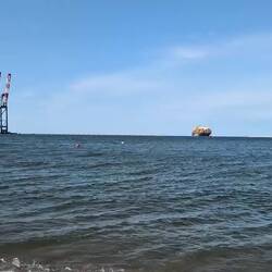 Präzisionsarbeit bei der Anfahrt des Danziger Containerhafens