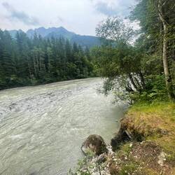 Der Lech ist ganz schön breit geworden