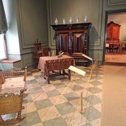 Original floor and furnishings from 1695
