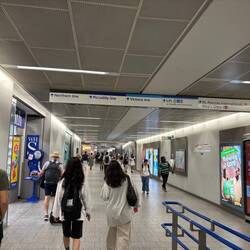 The underground is fantastic, so easy to use (unlike Paris)