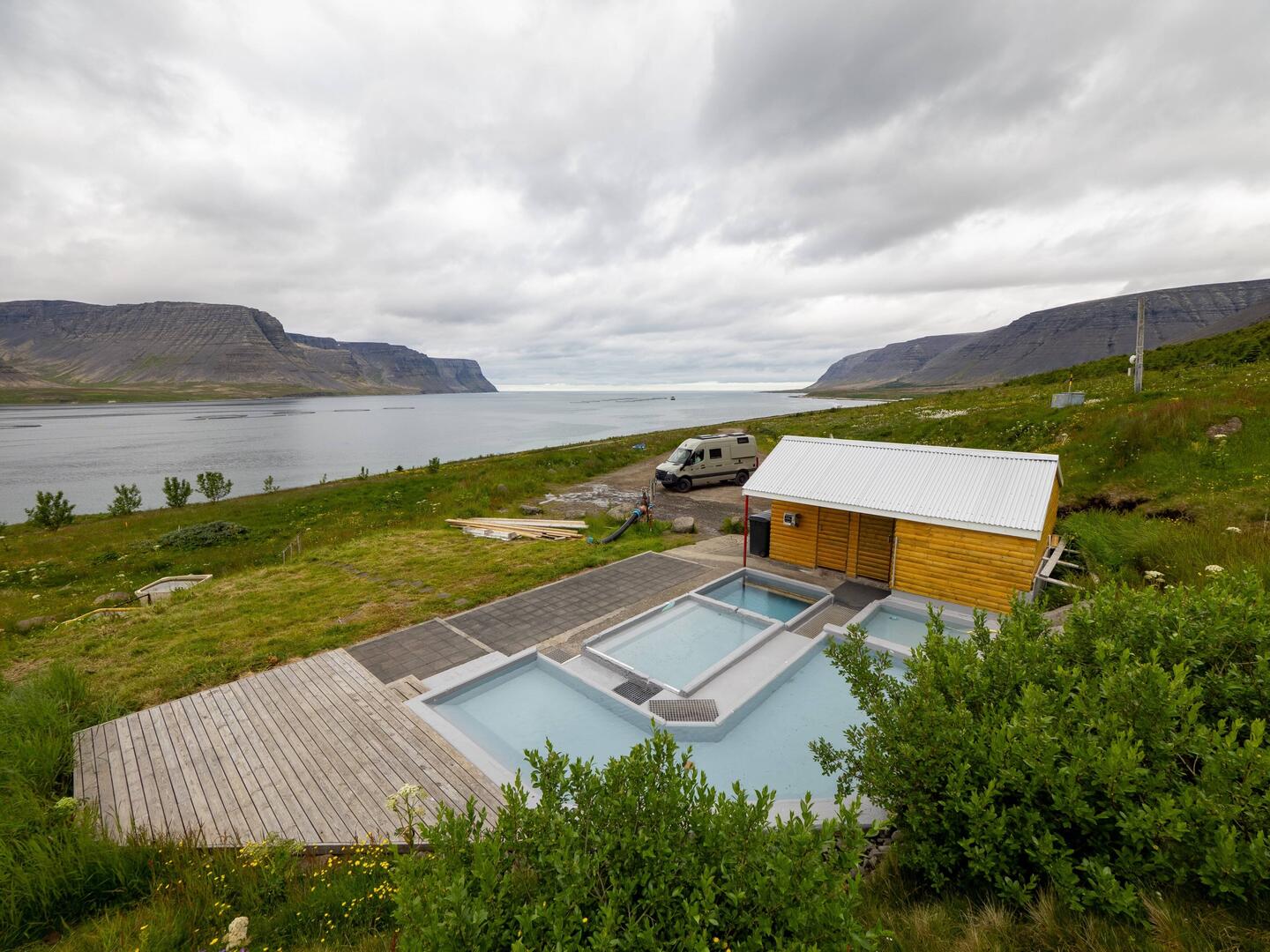 Hot Tub beobachten Tálknafjörður