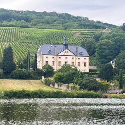 Gleich hinter Apach: Schloss Rudlingen, https://www.unjardin.eu/