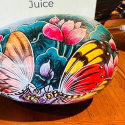 Von Hand bemalte Eier