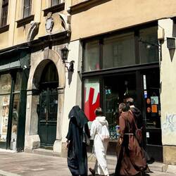 Es existieren viele Religionen...