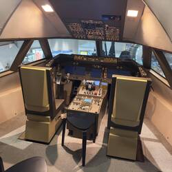 A Boeing 747 cockpit at the Museum of Aeronautical Sciences.