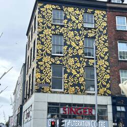 SINGER Sewing - just closed down