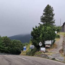 De Cisa Pass. Alles verlaten.