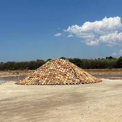 Abgedeckter Salzberg