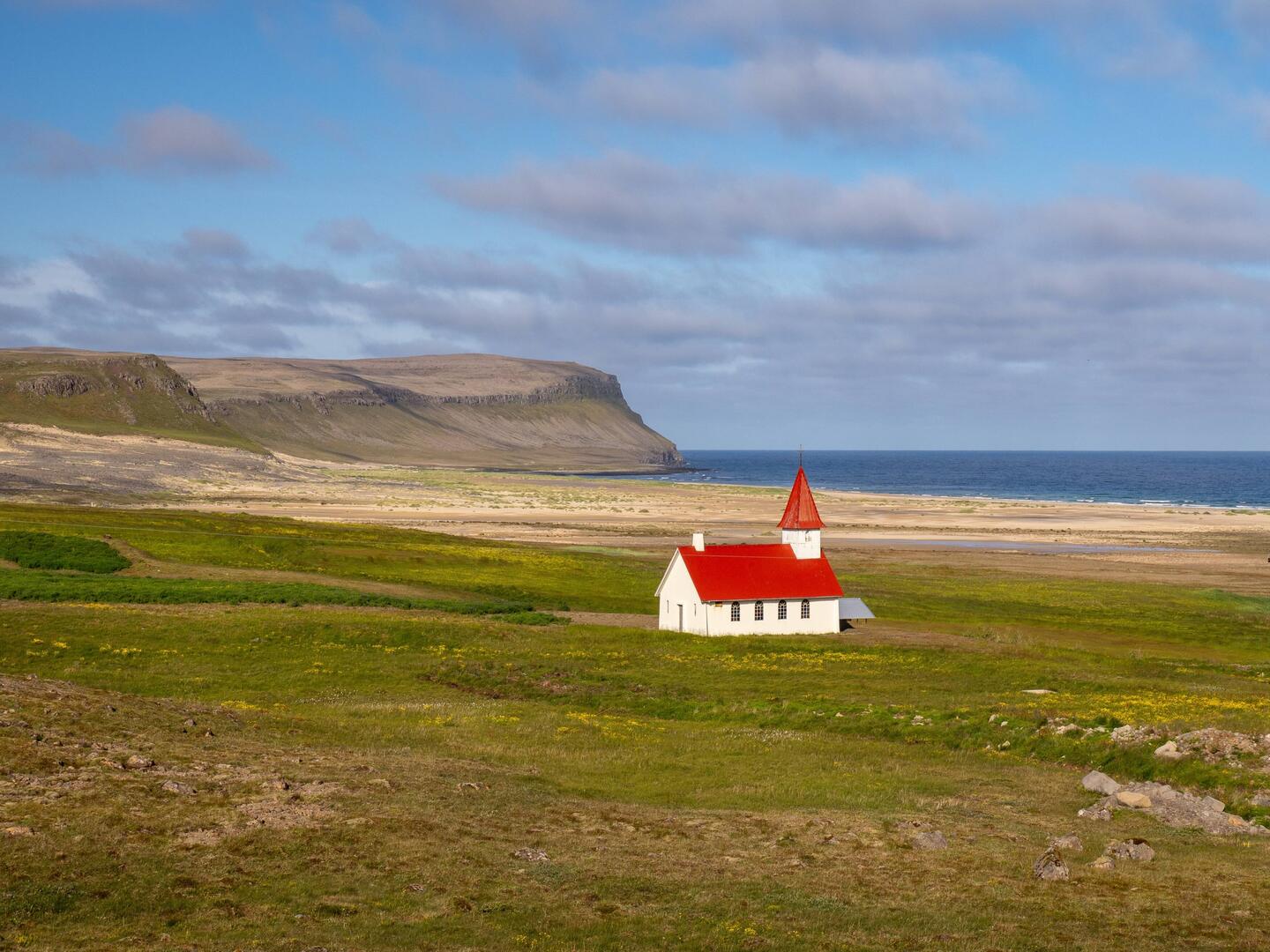 Breiðavik Kirche