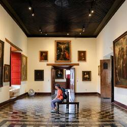 A visit to the Art Museum of Leon.