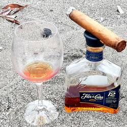 For a fabulous sunset we smoked a Nicaraguan cigar and enjoyed an exceptional rum...