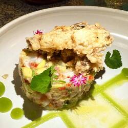 Cheviche mit Riesengarnelen und Fisch