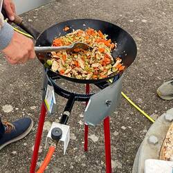 Franks Wok in einer Regenpause