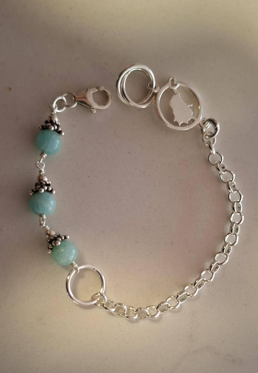 The map of Monte Argentario is part of the bracelet