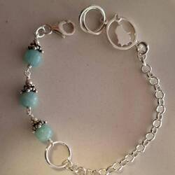 The map of Monte Argentario is part of the bracelet