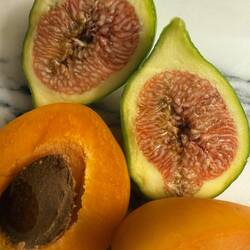 Farmers market haul included figs, apricots, and huge grapes