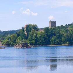 Ottensteiner Stausee mit der Burgruine Lichtenfels
