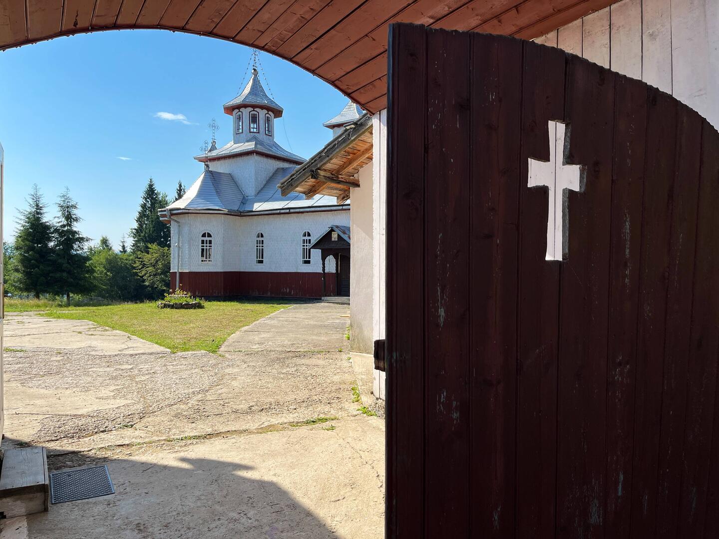 Orthodoxes Kloster auf dem Weg.