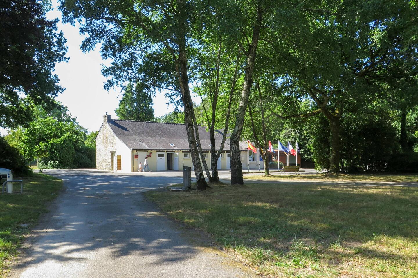 La bandera española en recepción (!!)