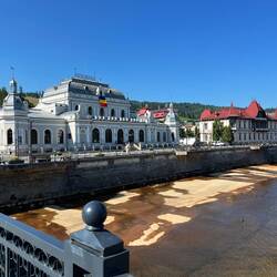 Ufer des Bistrița Fluss
