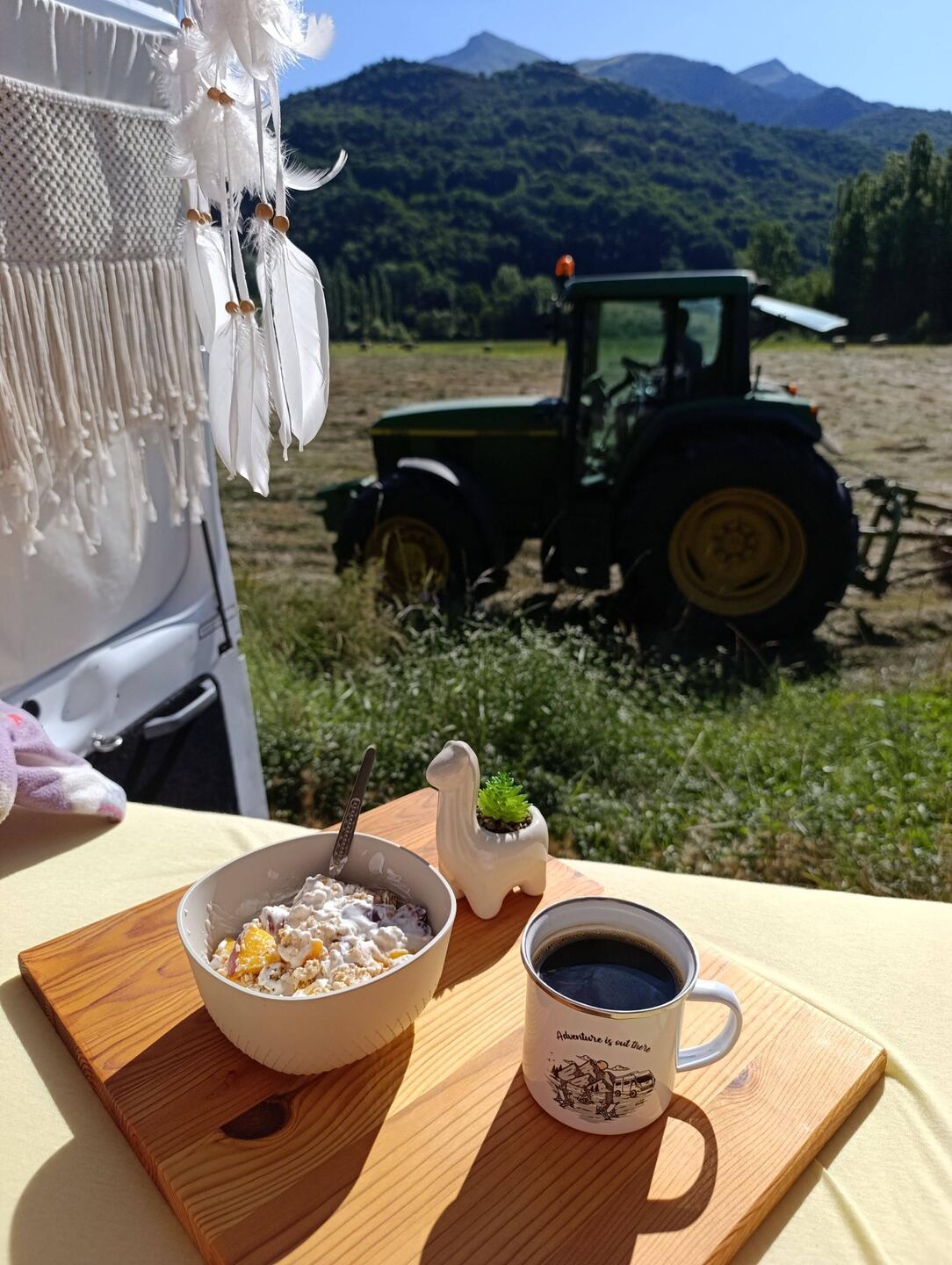 Beim Frühstück anderen bei der Arbeit zugucken 😎