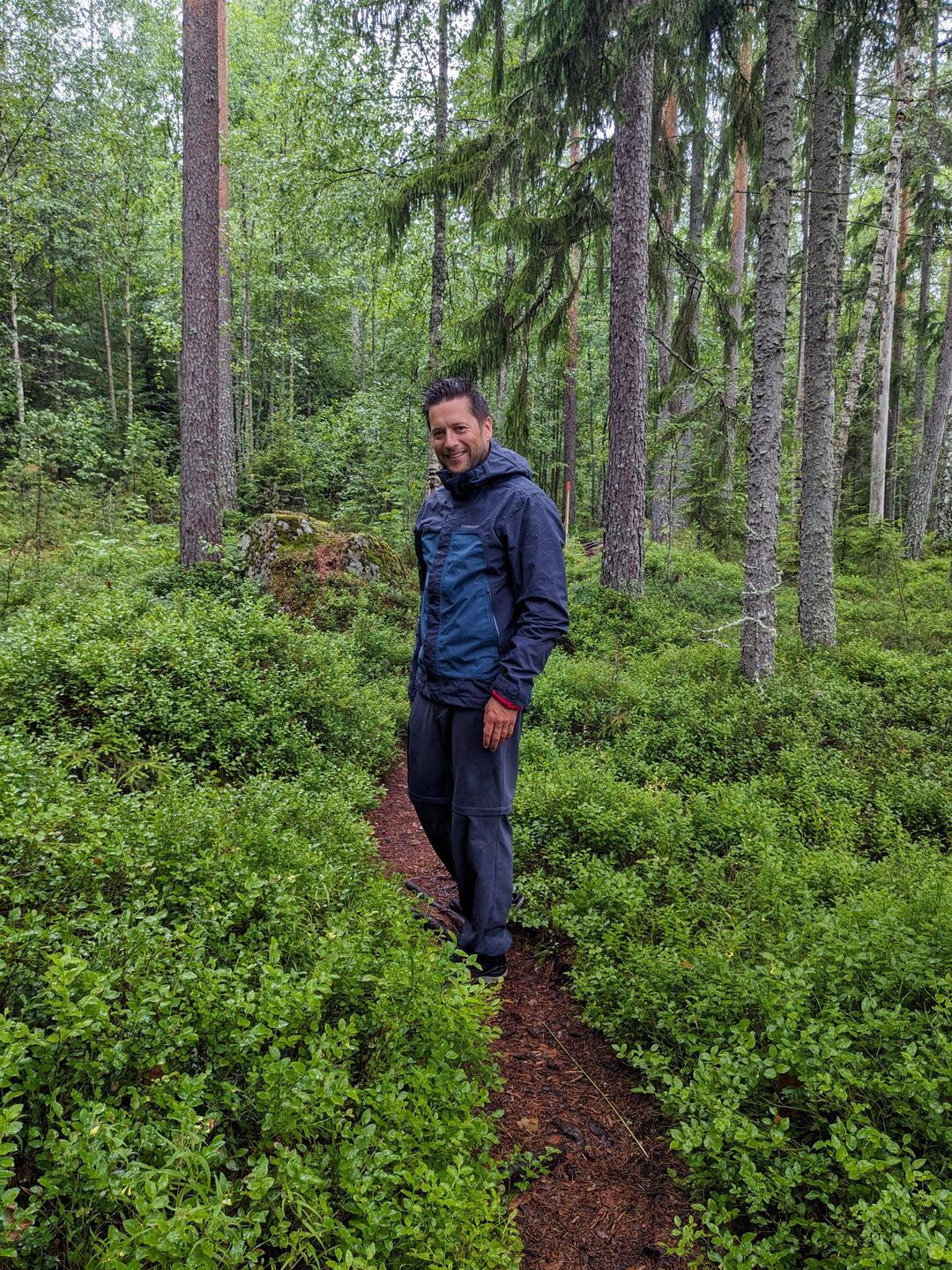 Auf geht's in die Natur. Nach spannender Anreise über Schotterpisten marschieren wir los 🥾🚶🏼‍♀️