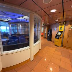 Zum Glück gibt's in der Nähe einen Geldautomaten