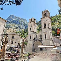 Die St. Thrypus Kathedrale - waren wir nicht drin , kostet Eintritt