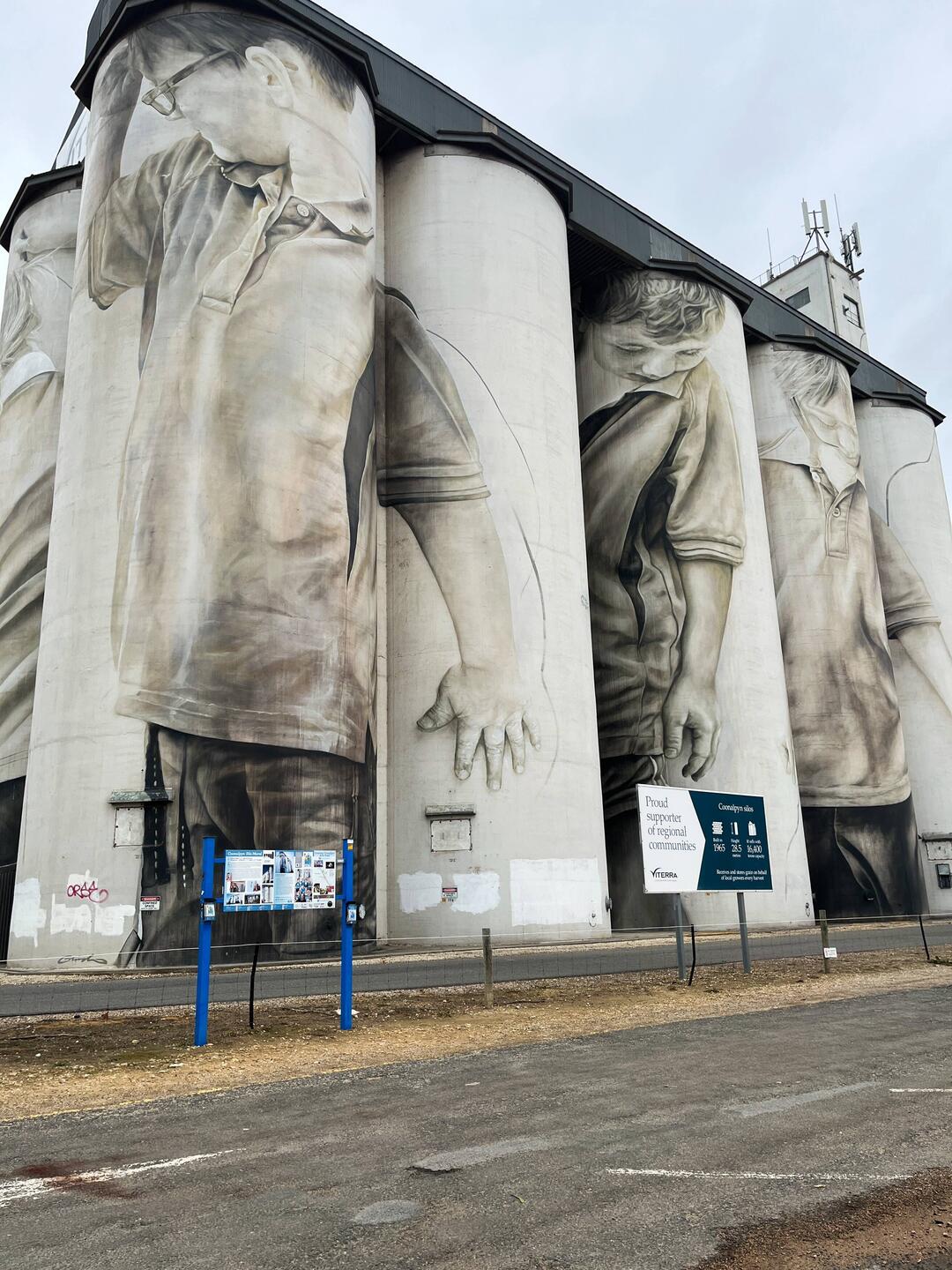 Coonalpyn silos