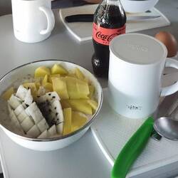 Müsli, Mango, Drachenfrucht, Coke Zero, Mocca, Eierl,Lieblingsessen