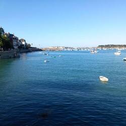 Saint Malo à l'horizon.