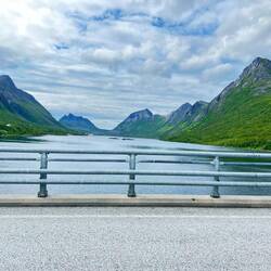 Brücke von Andorja aufs Festland