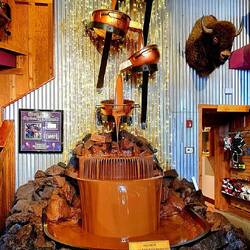 Schoggi-Brunnen (1500 kg Schoggi)