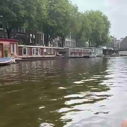 Cool to see all the houseboats!