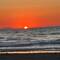Die Sonne versinkt im Meer