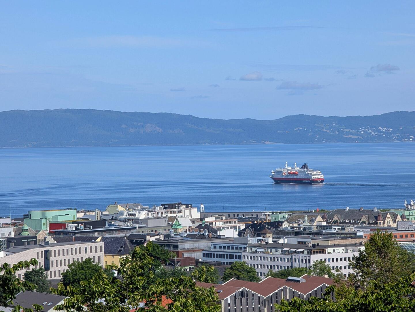 Mein Schiff verlässt den Hafen